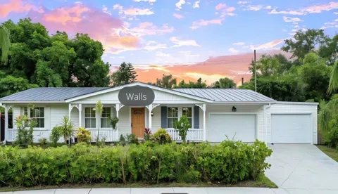 120 BANYAN DRIVE