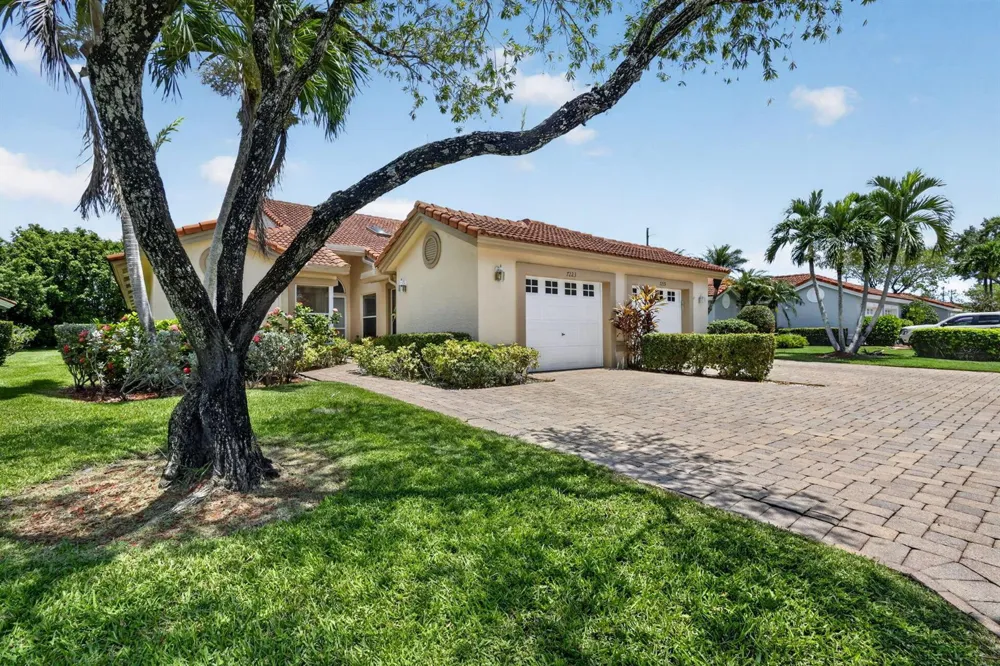 7223 Summer Tree Drive Boynton Beach, FL 33437