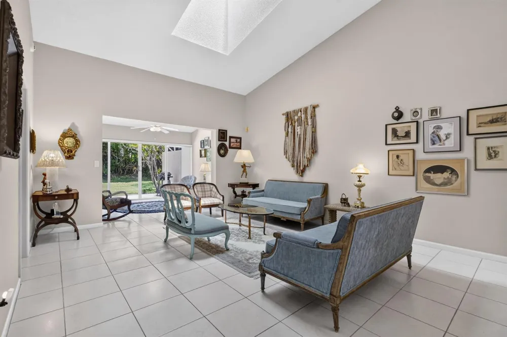 7223 Summer Tree Drive Boynton Beach, FL 33437