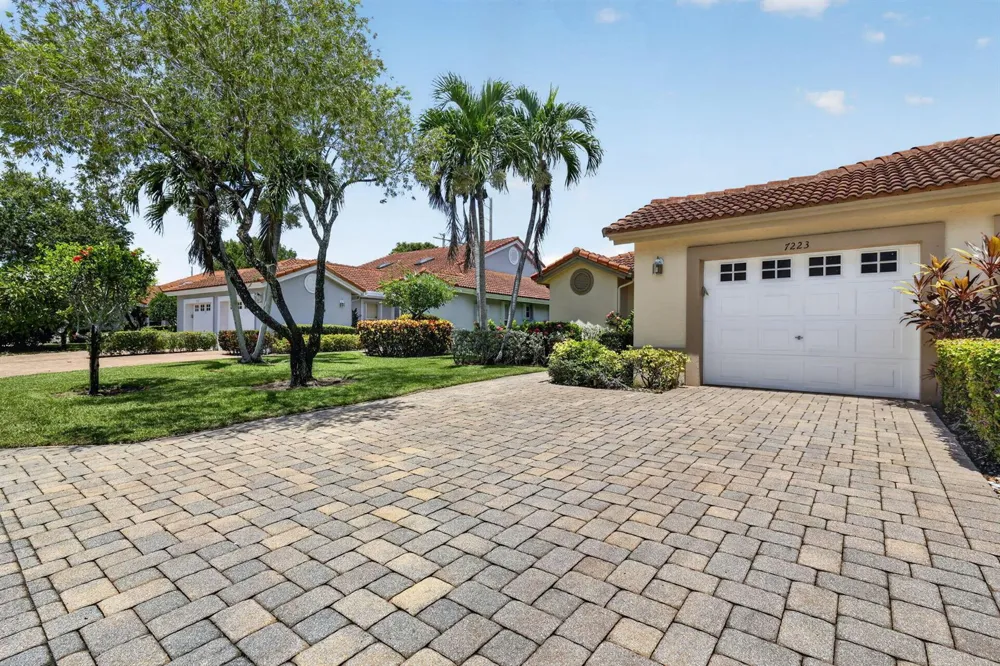 7223 Summer Tree Drive Boynton Beach, FL 33437