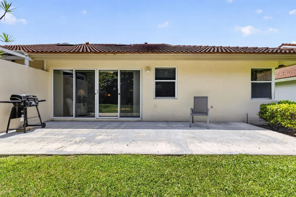 7223 Summer Tree Drive Boynton Beach, FL 33437