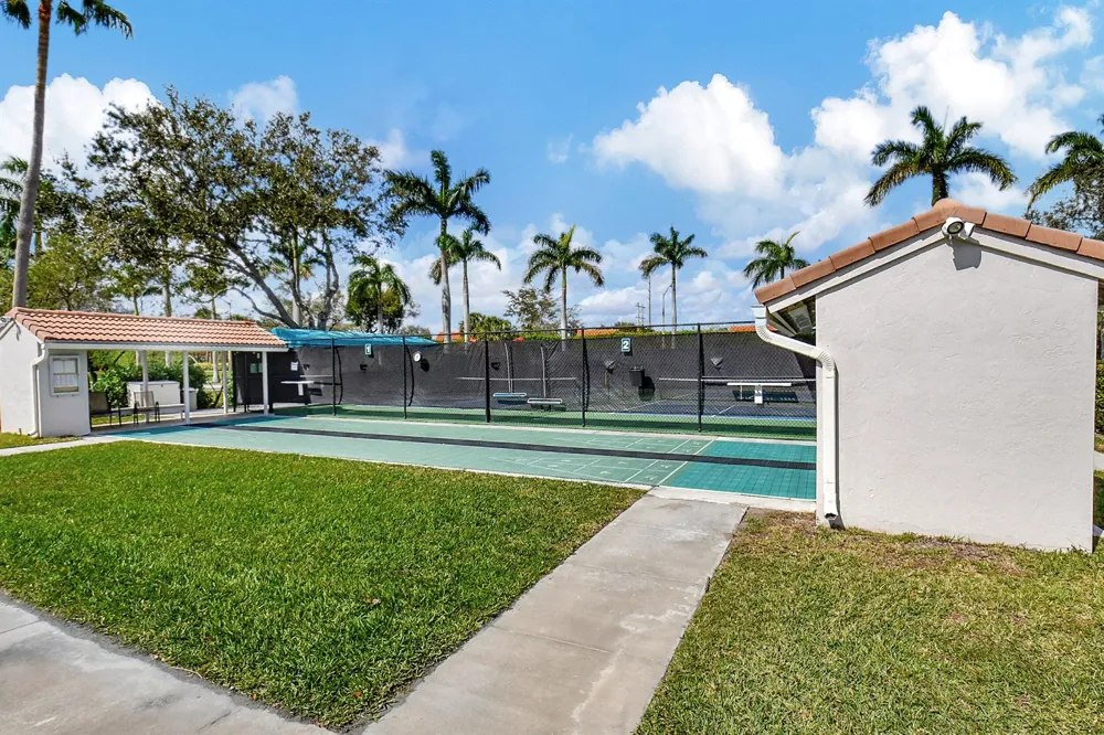 7223 Summer Tree Drive Boynton Beach, FL 33437
