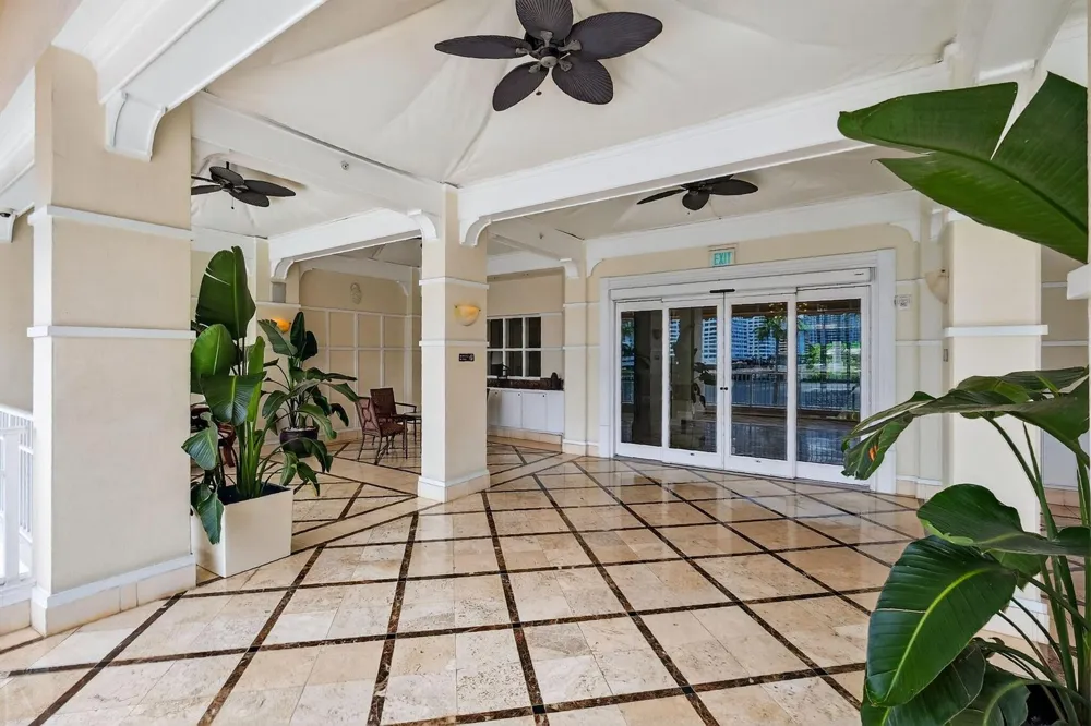 701 Brickell Key Boulevard #1604 Miami, FL 33131