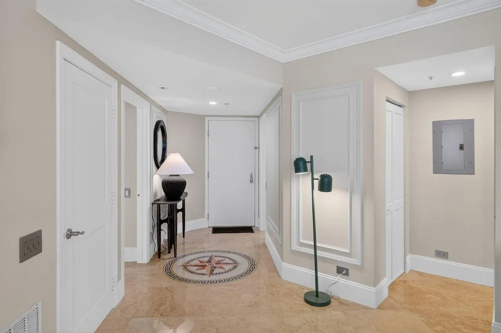 701 Brickell Key Boulevard #1604 Miami, FL 33131