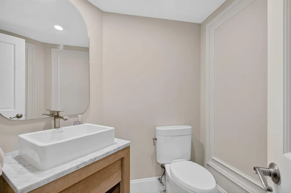 701 Brickell Key Boulevard #1604 Miami, FL 33131