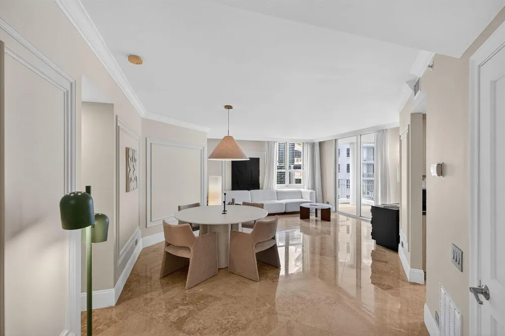 701 Brickell Key Boulevard #1604 Miami, FL 33131