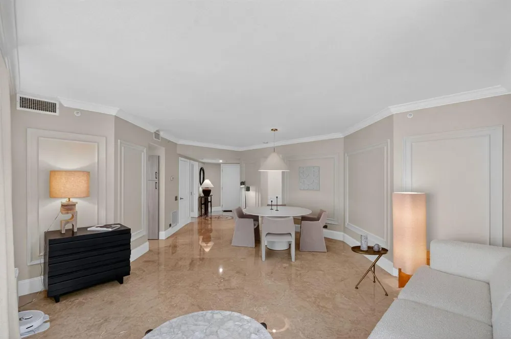 701 Brickell Key Boulevard #1604 Miami, FL 33131