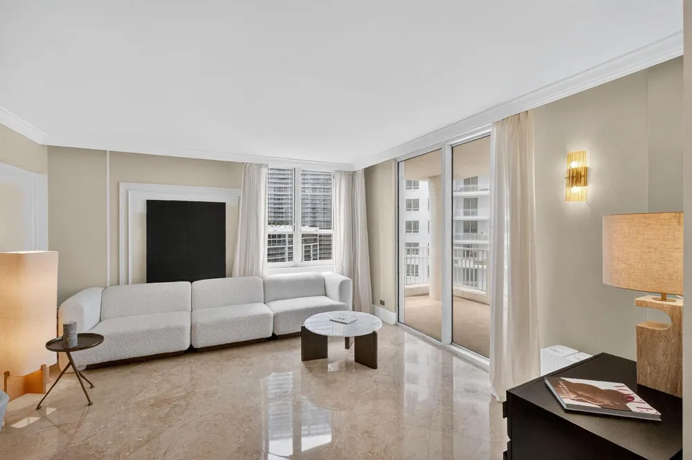 701 Brickell Key Boulevard #1604 Miami, FL 33131