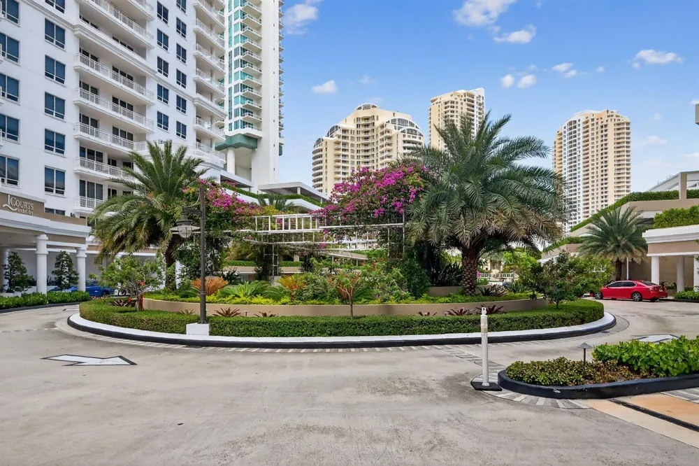 701 Brickell Key Boulevard #1604 Miami, FL 33131