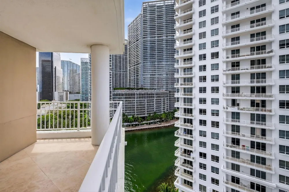 701 Brickell Key Boulevard #1604 Miami, FL 33131
