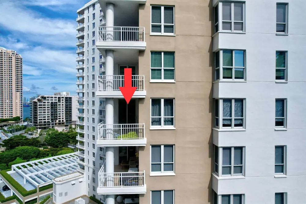 701 Brickell Key Boulevard #1604 Miami, FL 33131