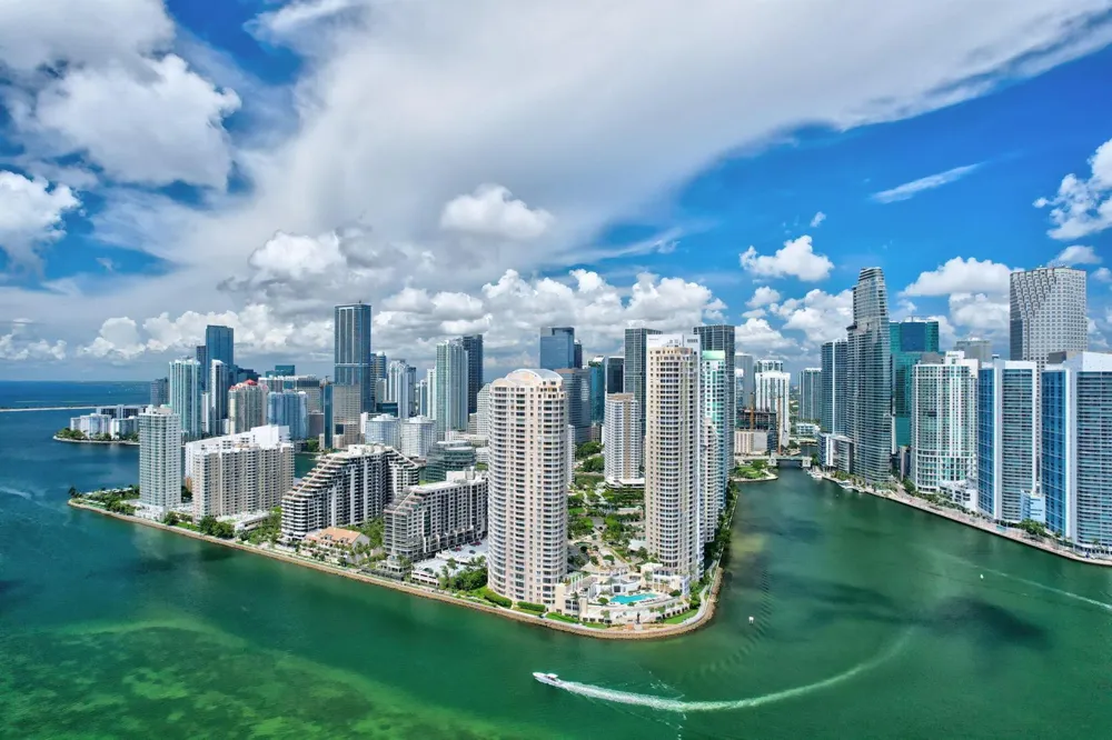 701 Brickell Key Boulevard #1604 Miami, FL 33131