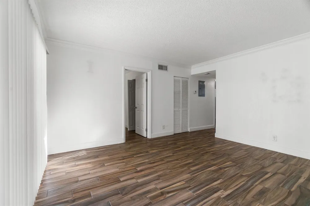 6181 NW 57TH STREET #107 Tamarac, FL 33319