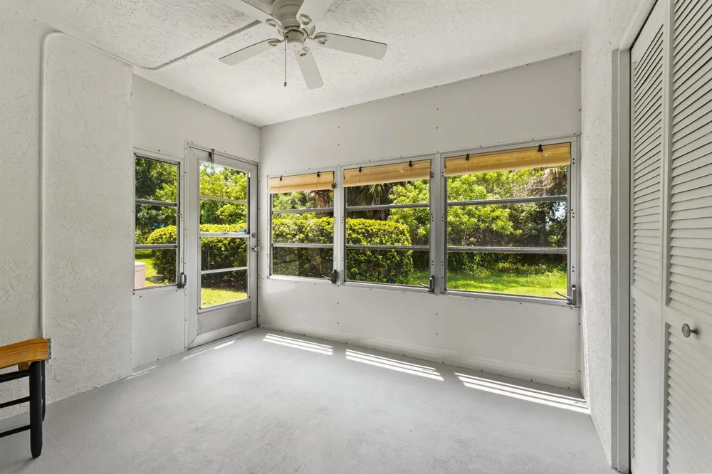 1223 S Lakes End Drive #E-1 Fort Pierce, FL 34982