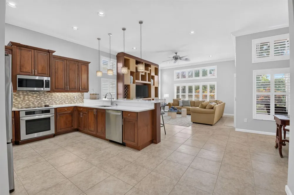 6674 Camarillo Terrace Lane Delray Beach, FL 33446