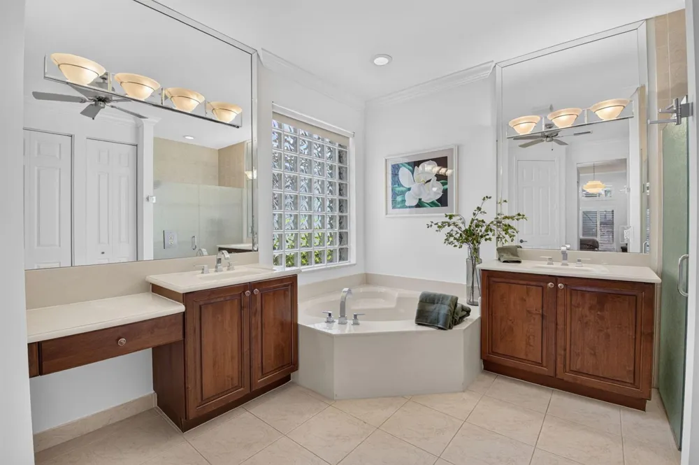 6674 Camarillo Terrace Lane Delray Beach, FL 33446