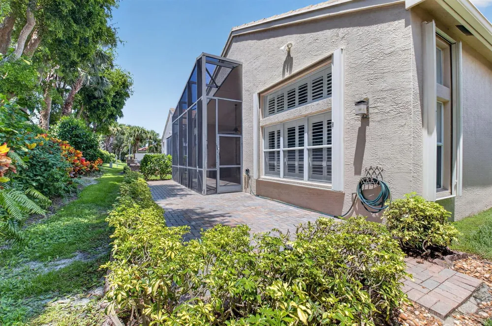 6674 Camarillo Terrace Lane Delray Beach, FL 33446
