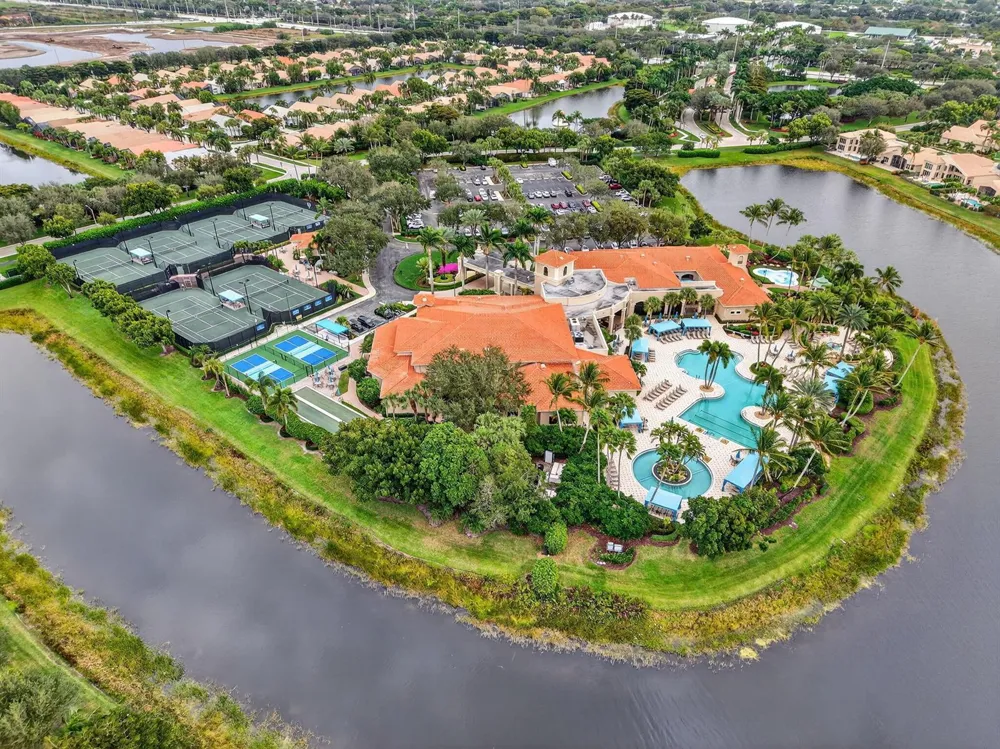 6674 Camarillo Terrace Lane Delray Beach, FL 33446