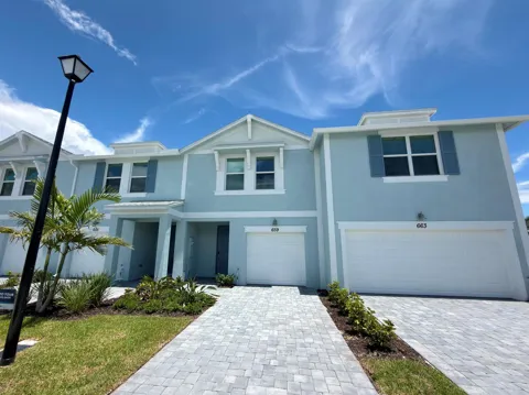 659 Salisbury Circle