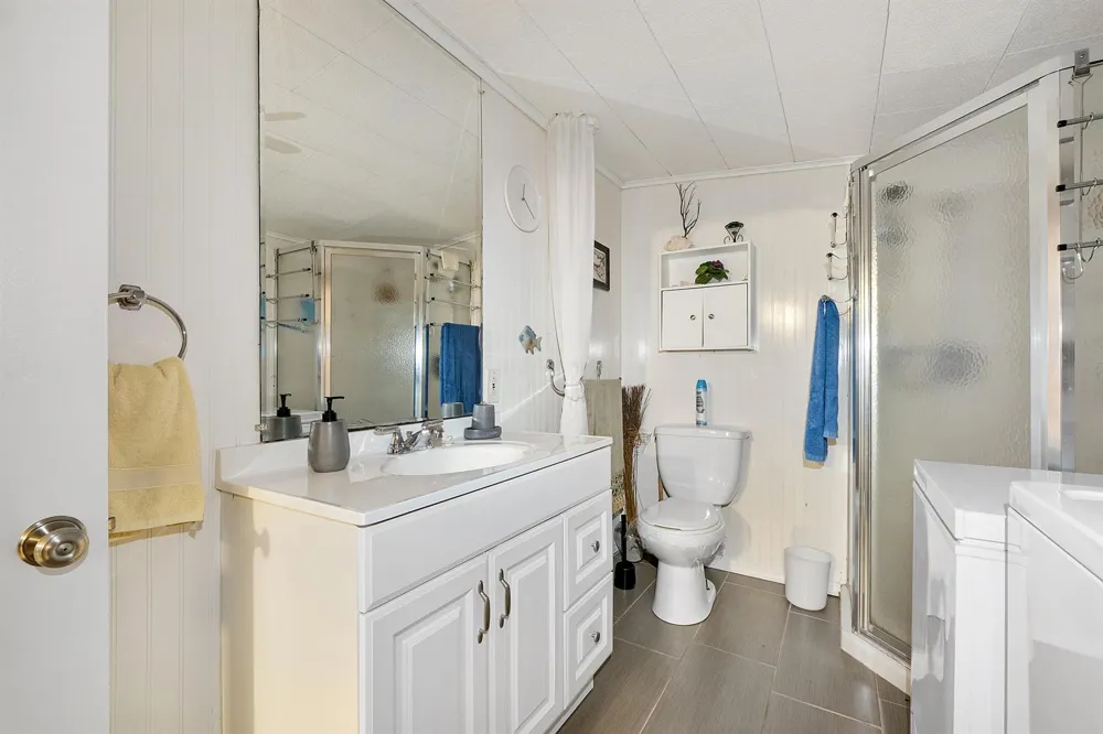 8670 SW 18TH PLACE Davie, FL 33324