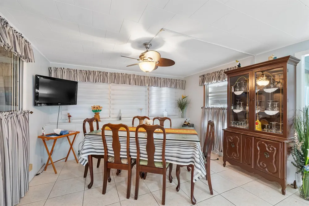 8670 SW 18TH PLACE Davie, FL 33324