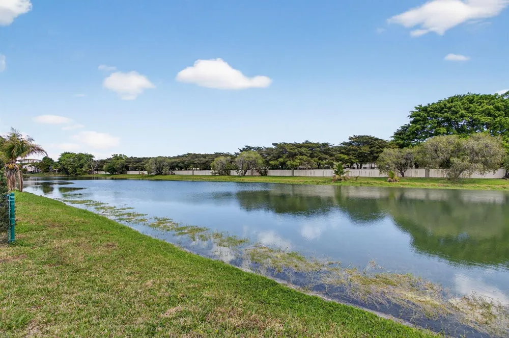 1960 NW 34th Avenue Coconut Creek, FL 33066