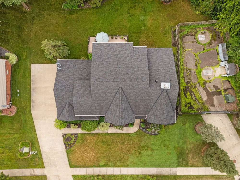 1338 Coach House Lane South Lyon, MI 48178