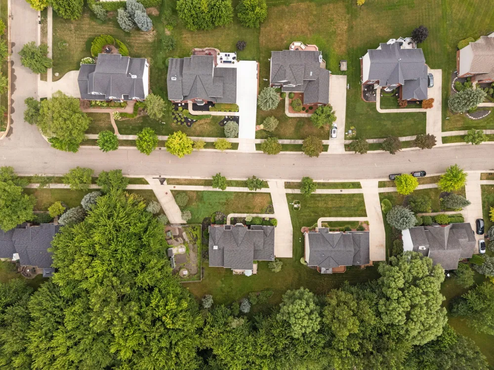 1338 Coach House Lane South Lyon, MI 48178