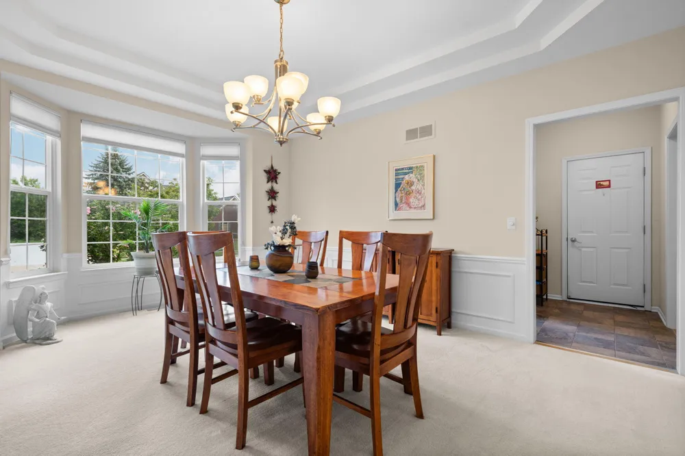 1338 Coach House Lane South Lyon, MI 48178