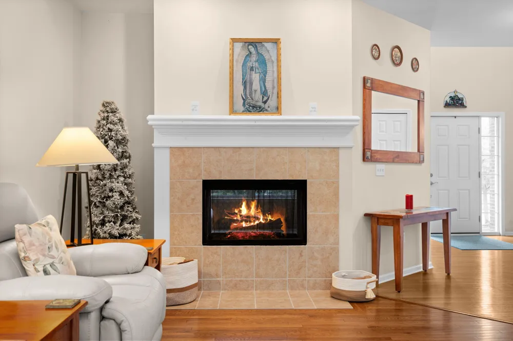 1338 Coach House Lane South Lyon, MI 48178