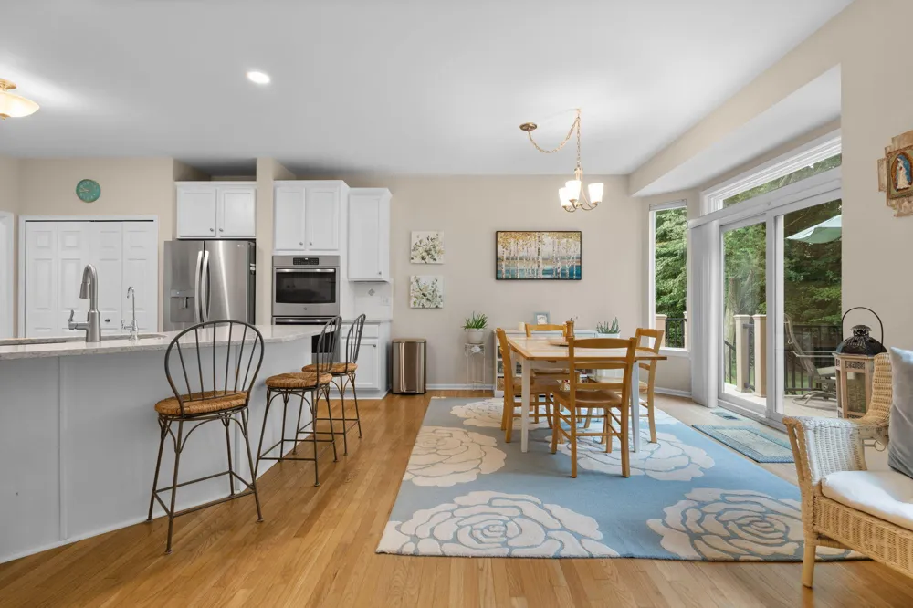 1338 Coach House Lane South Lyon, MI 48178