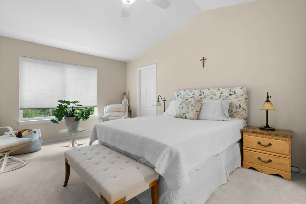 1338 Coach House Lane South Lyon, MI 48178