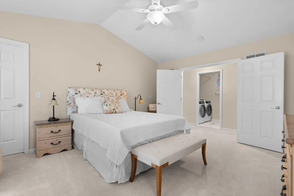1338 Coach House Lane South Lyon, MI 48178