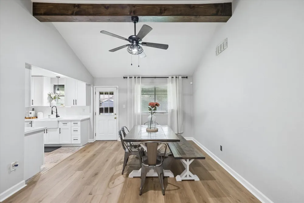 210 Brandywyne Drive Friendswood, TX 77546