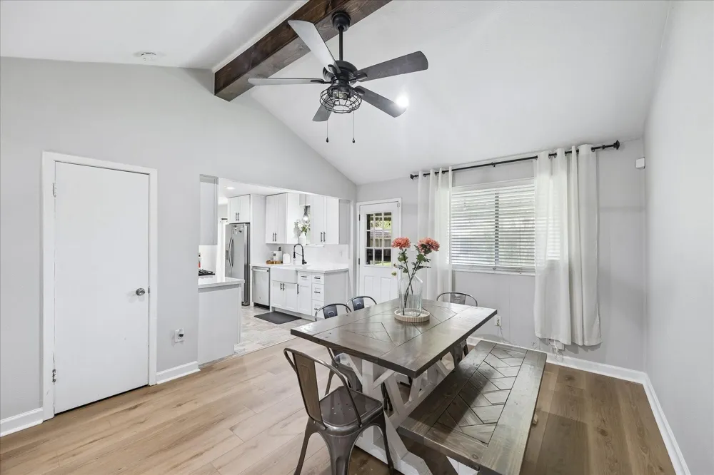 210 Brandywyne Drive Friendswood, TX 77546