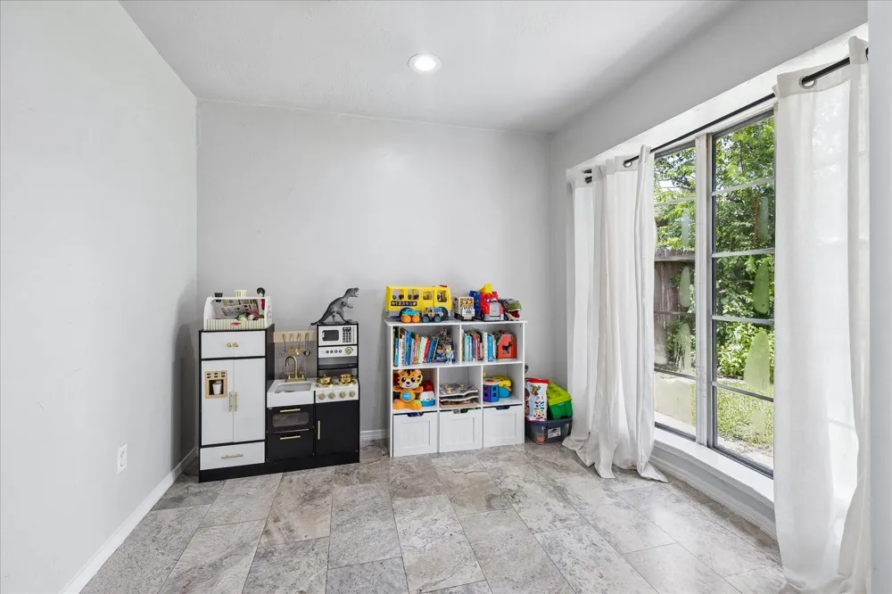 210 Brandywyne Drive Friendswood, TX 77546