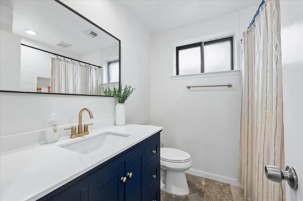 210 Brandywyne Drive Friendswood, TX 77546