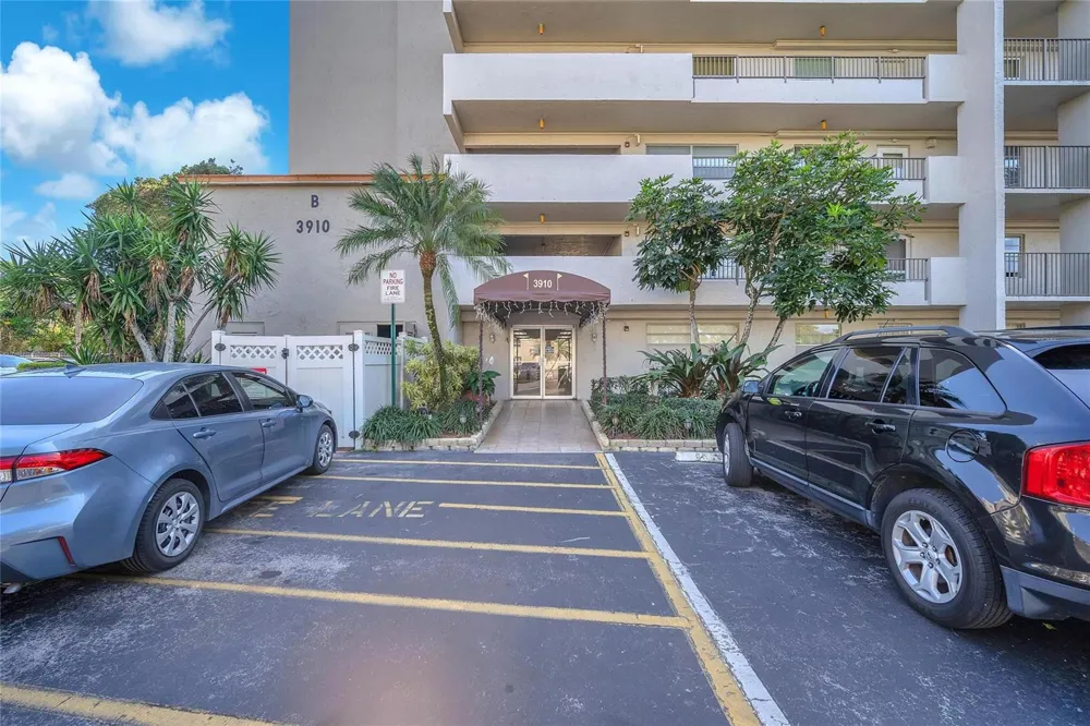 3910 Inverrary Boulevard #308-B Lauderhill, FL 33319