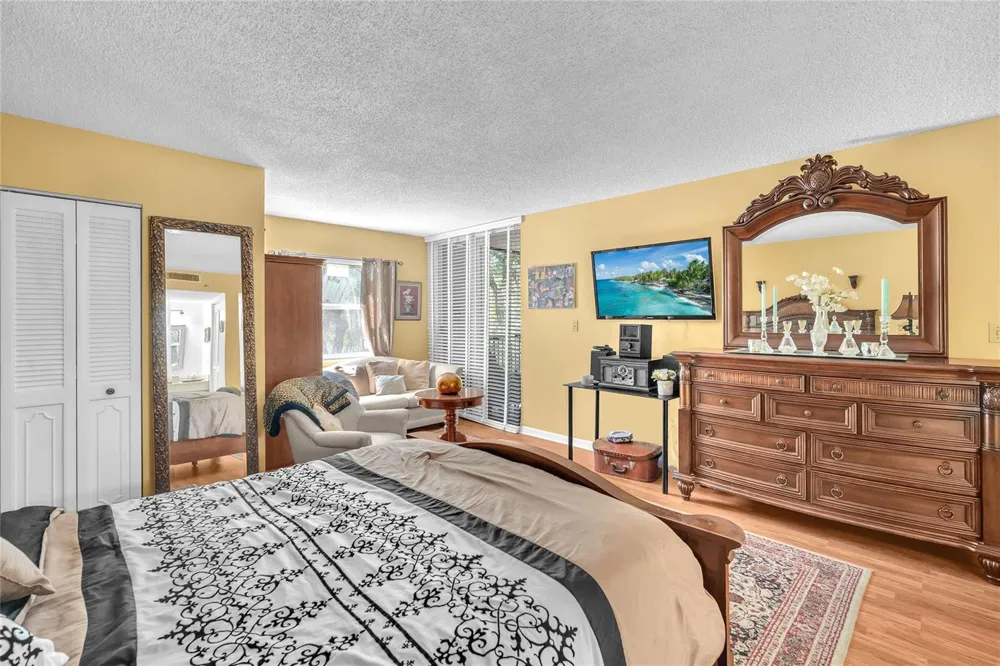 3910 Inverrary Boulevard #308-B Lauderhill, FL 33319