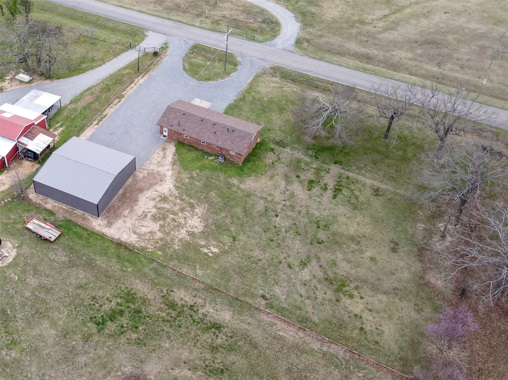 2094 Hartshorne Adamson Road Hartshorne, OK 74547