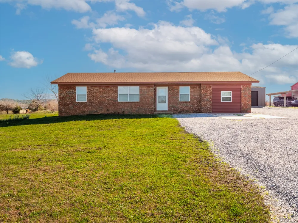 2094 Hartshorne Adamson Road Hartshorne, OK 74547