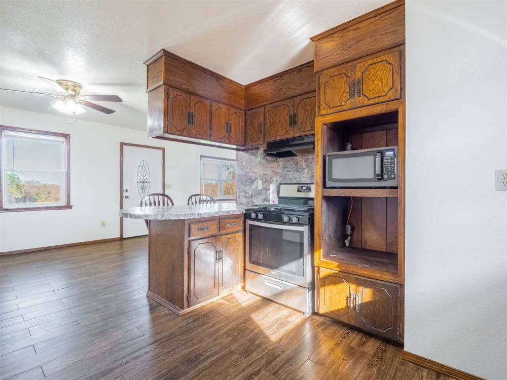 2094 Hartshorne Adamson Road Hartshorne, OK 74547
