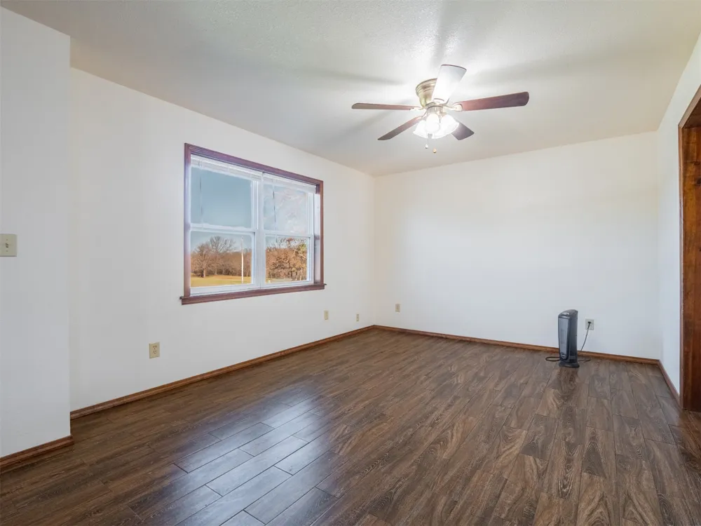 2094 Hartshorne Adamson Road Hartshorne, OK 74547