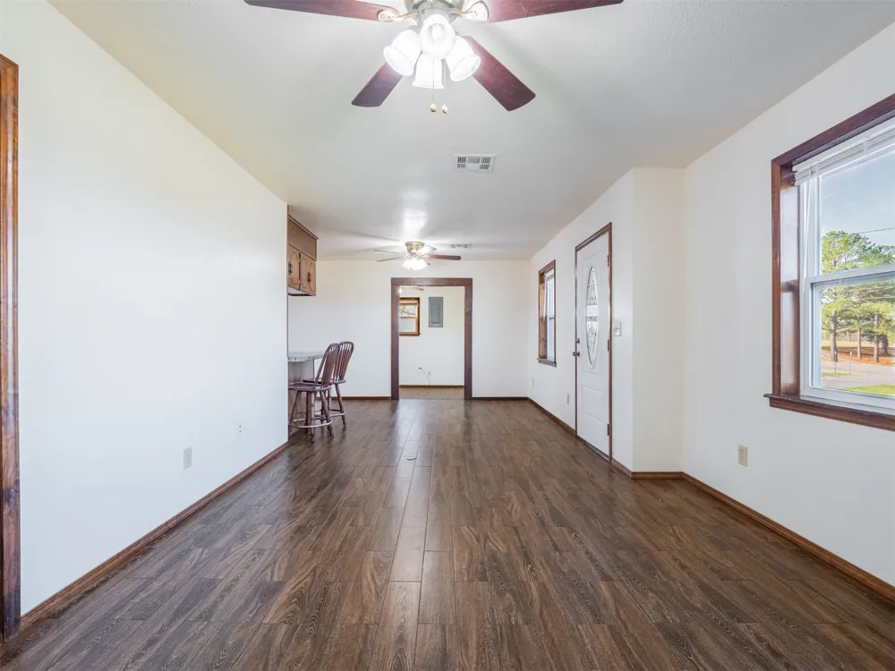 2094 Hartshorne Adamson Road Hartshorne, OK 74547
