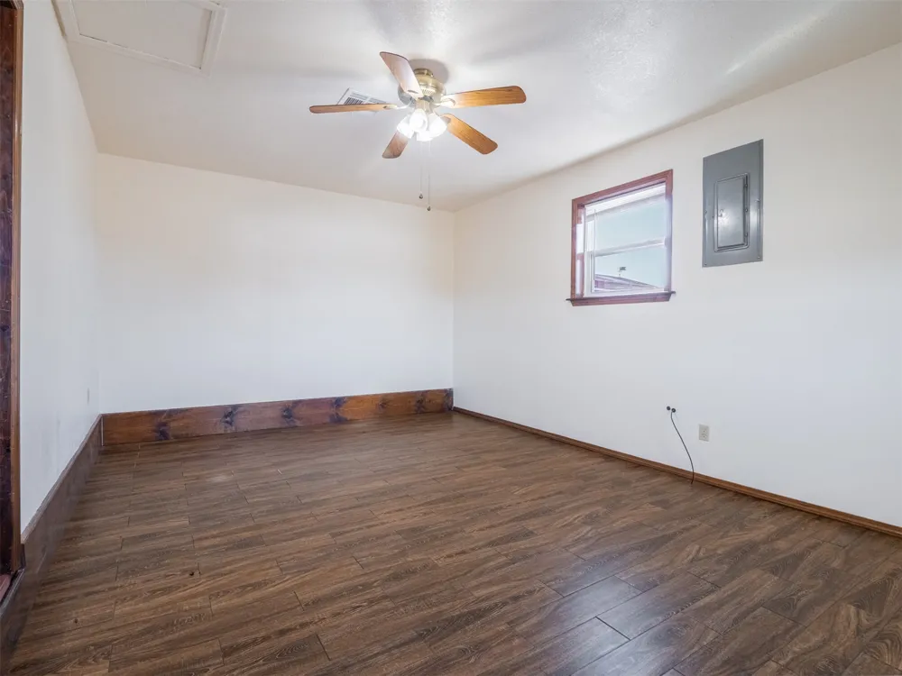 2094 Hartshorne Adamson Road Hartshorne, OK 74547
