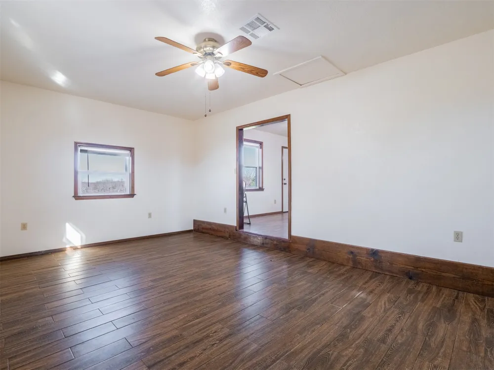 2094 Hartshorne Adamson Road Hartshorne, OK 74547
