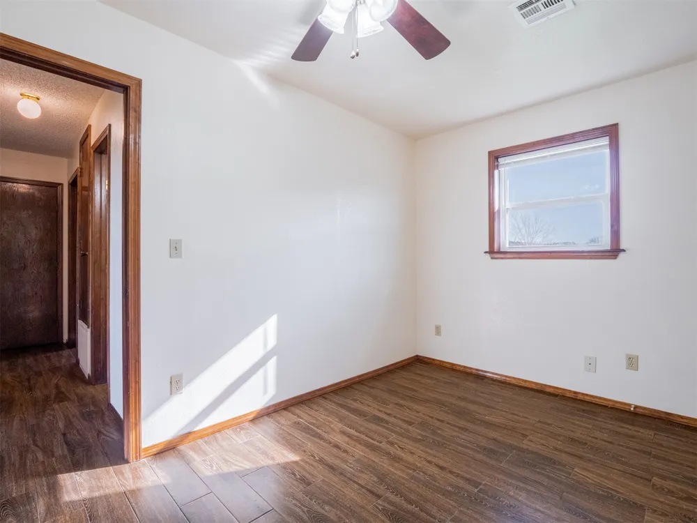 2094 Hartshorne Adamson Road Hartshorne, OK 74547