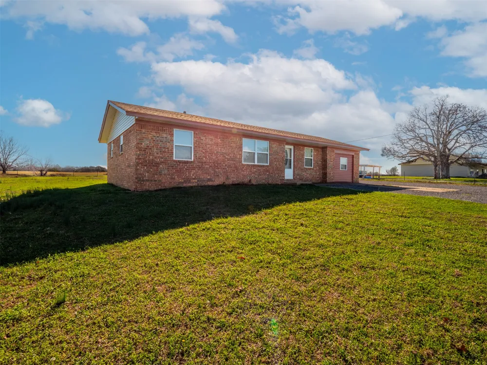 2094 Hartshorne Adamson Road Hartshorne, OK 74547