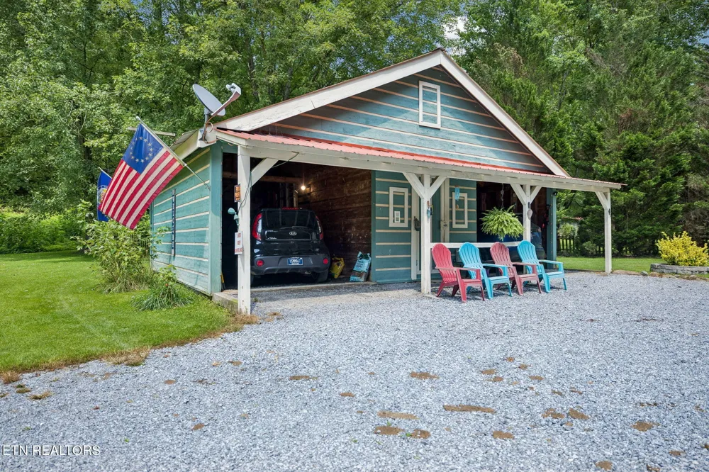 4643 Raven Branch Rd Del Rio, TN 37727