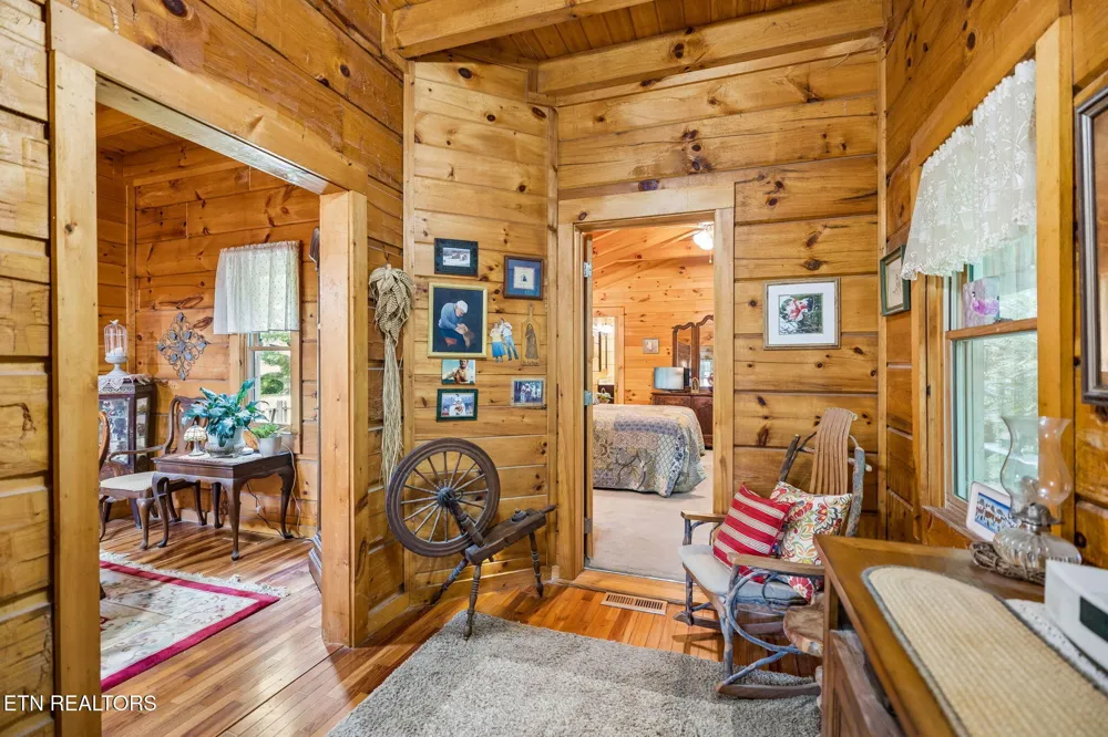 4643 Raven Branch Rd Del Rio, TN 37727